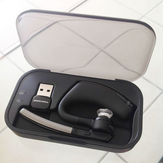 The Voyager Legend in its charging cradle. Also fits the BT300 dongle. Charge the case and the headset when connected via Micro USB. Charges the headset from the case when not connected. Genius!